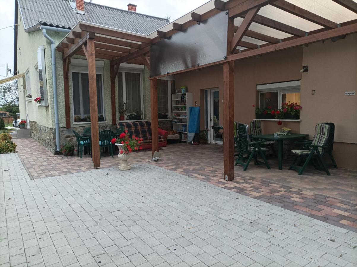 Csilla Apartman Balogunyom 외부 사진