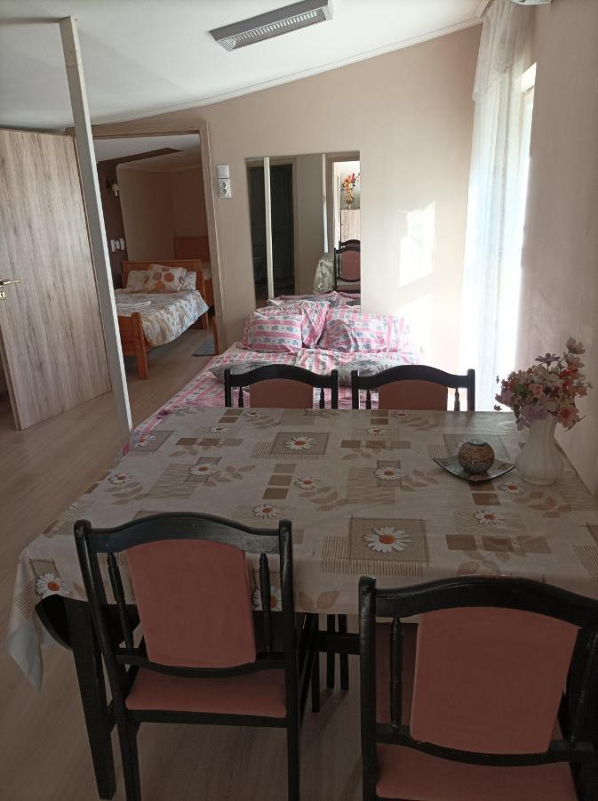 Csilla Apartman Balogunyom 외부 사진